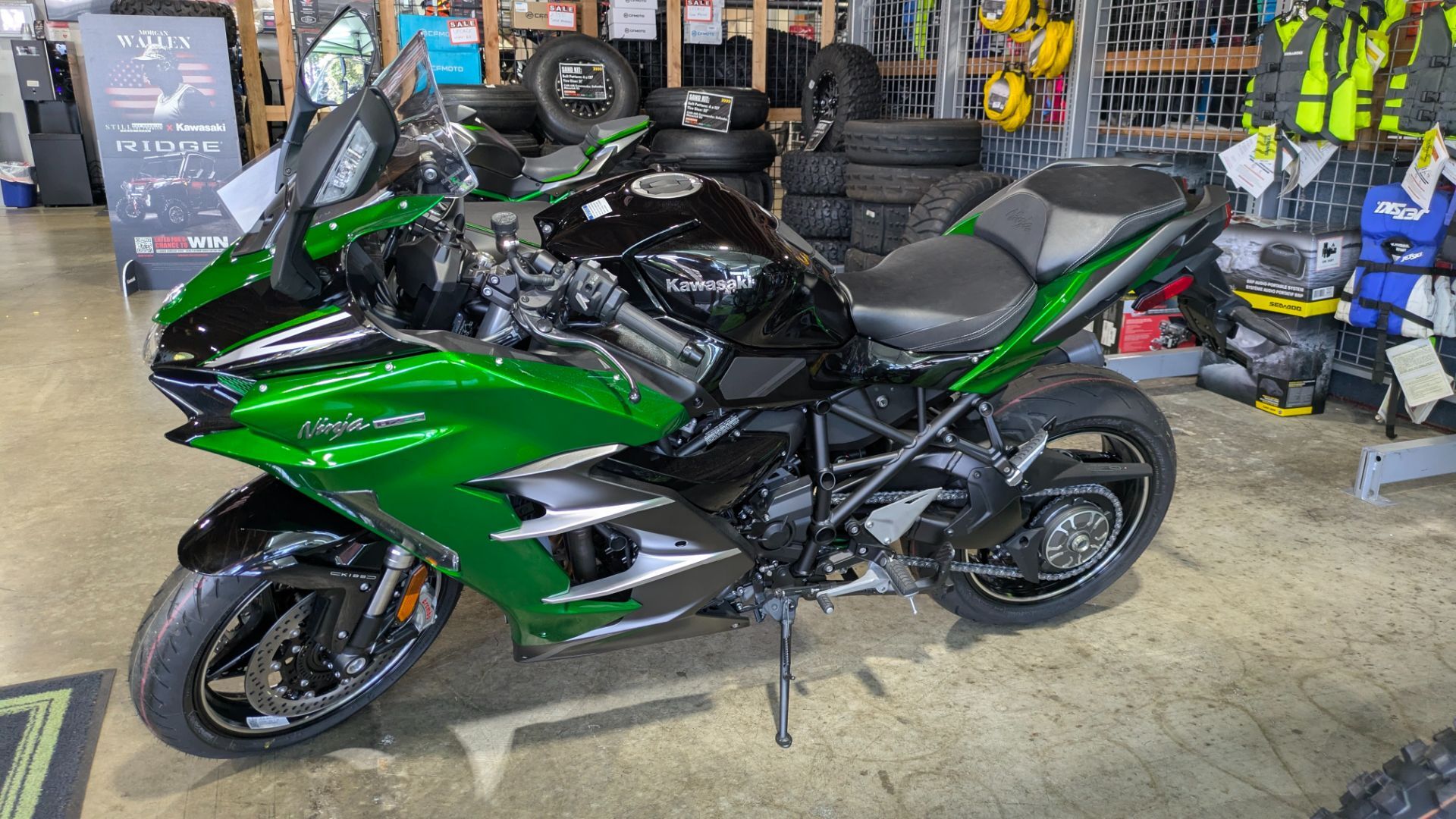 2025 Kawasaki Ninja H2® SX SE ABS SE+ in Lacey, WA