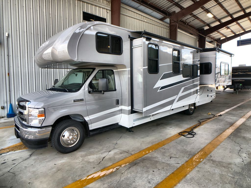 2027 Thor Motor Coach Geneva 29VT in alvin TX