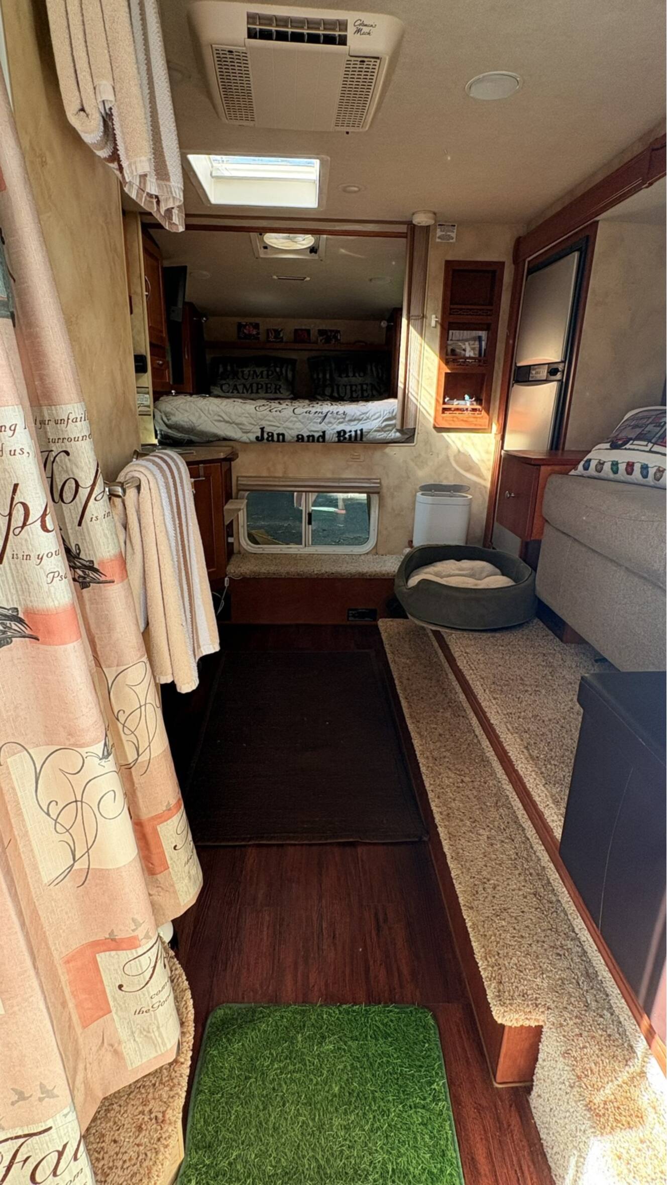 A photo of this 2014 Northwood Mfg ARCTIC FOX 990