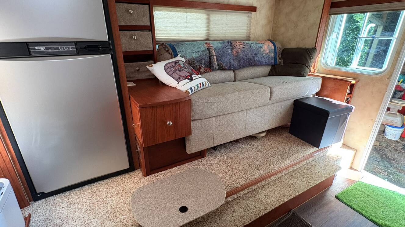 A photo of this 2014 Northwood Mfg ARCTIC FOX 990