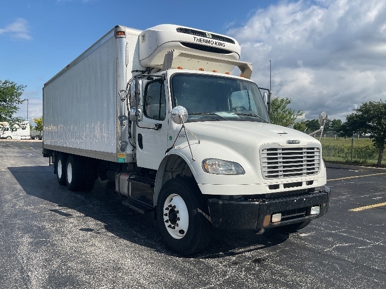 2017 FREIGHTLINER BUSINESS CLASS M2 106 in Perrysburg, OH