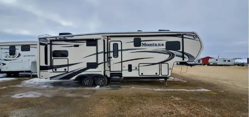 2014 Keystone Montana 3155RL in centennial CO
