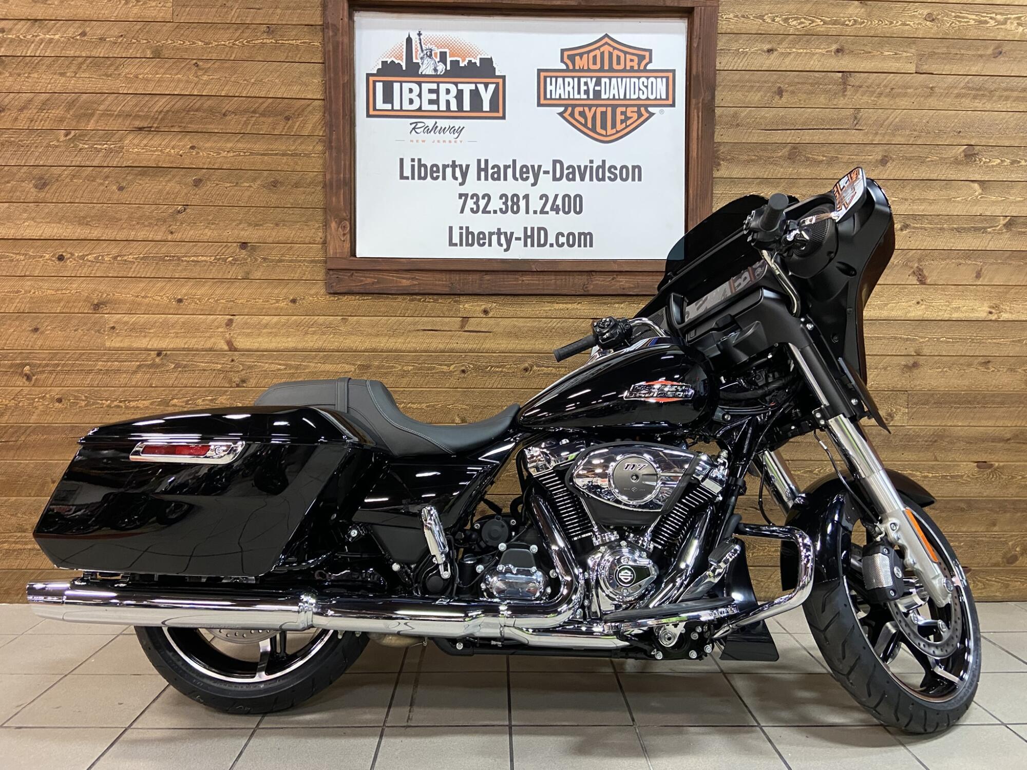 2025 Harley-Davidson Street Glide in Rahway, NJ