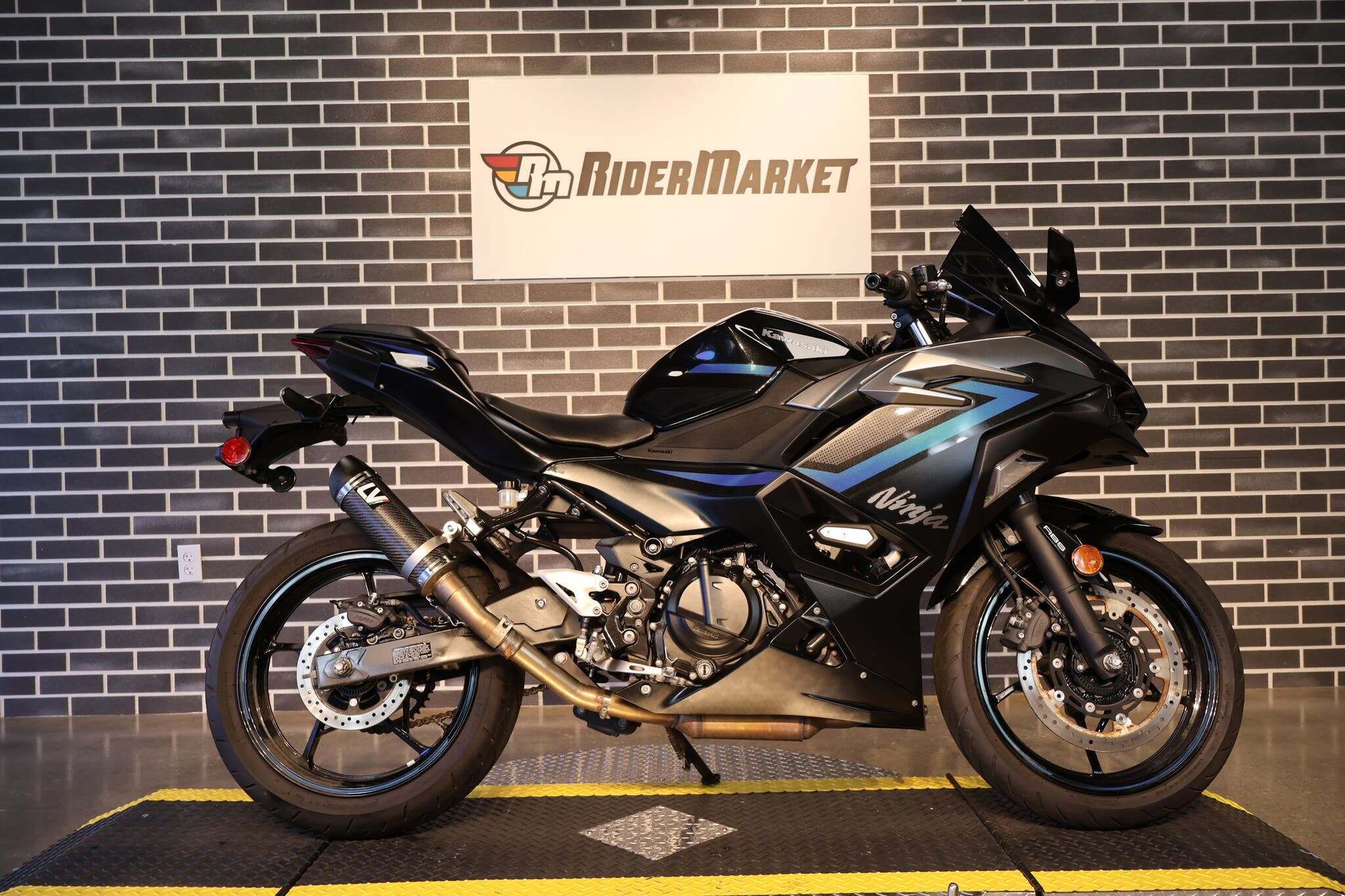 2025 Kawasaki Ninja 500 SE BASE in Ormond Beach, FL