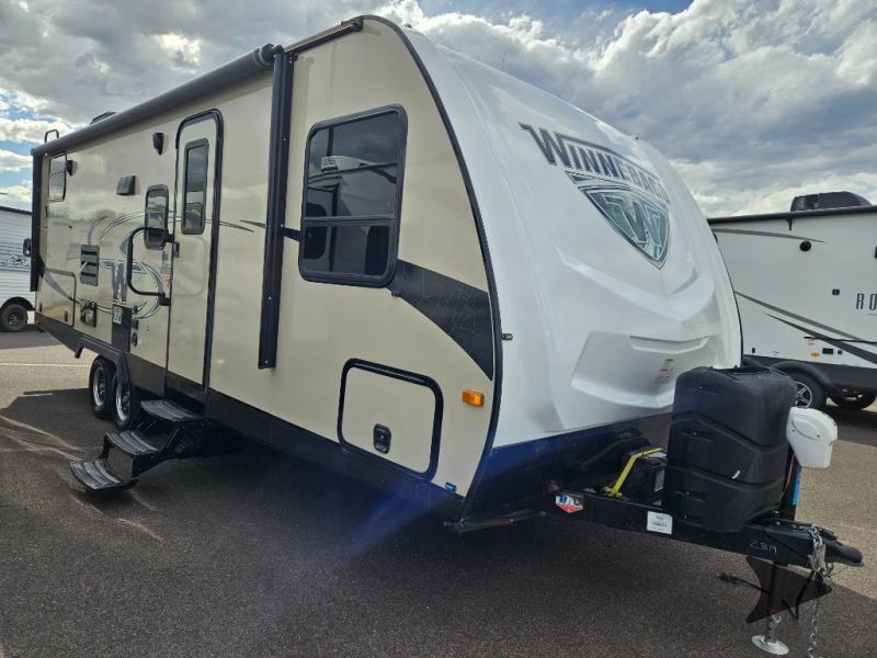 2019 Winnebago Industries Towables Minnie 2455BHS in cheyenne WY