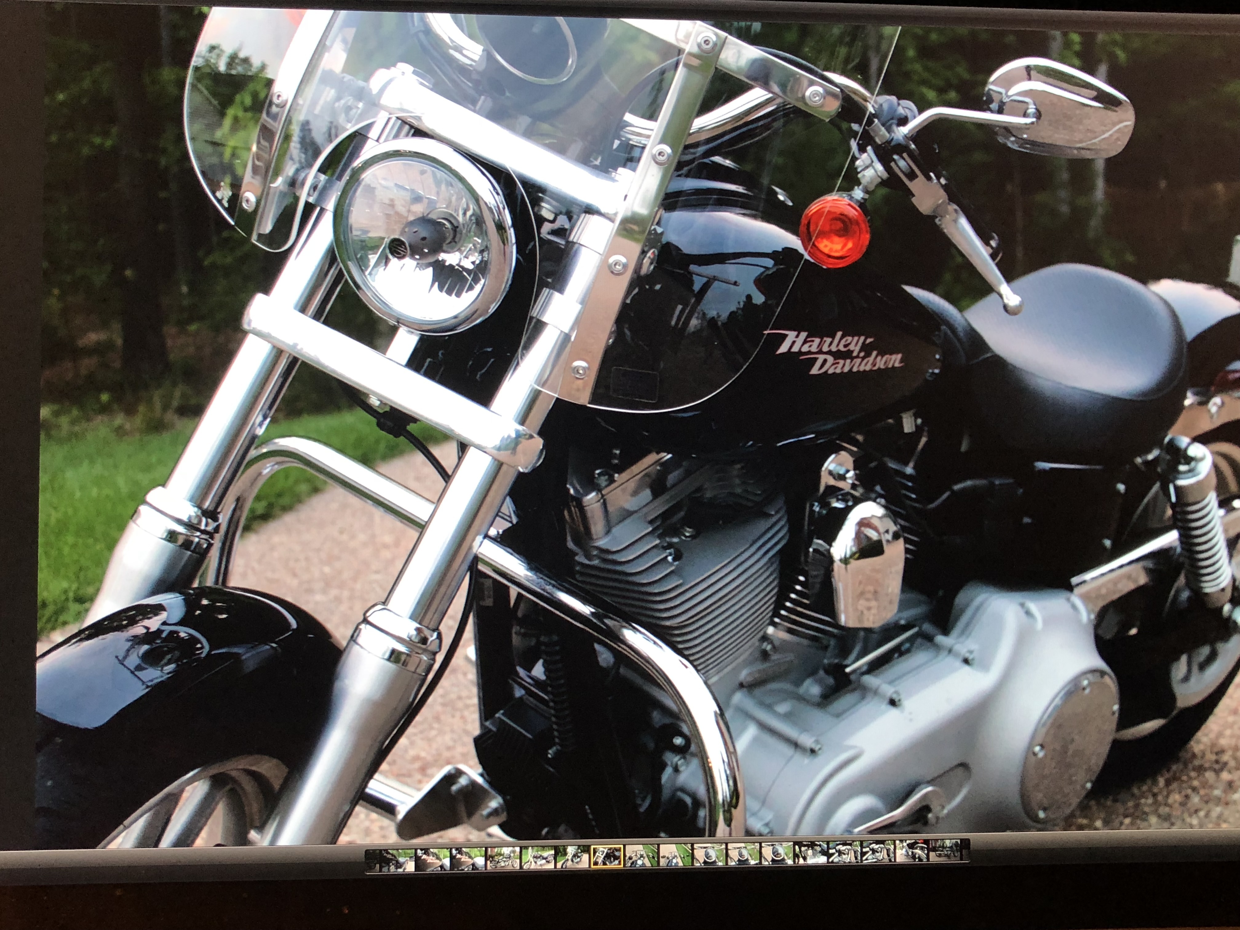 2008 Harley-Davidson DYNA SUPER GLIDE Cruiser motorcycle