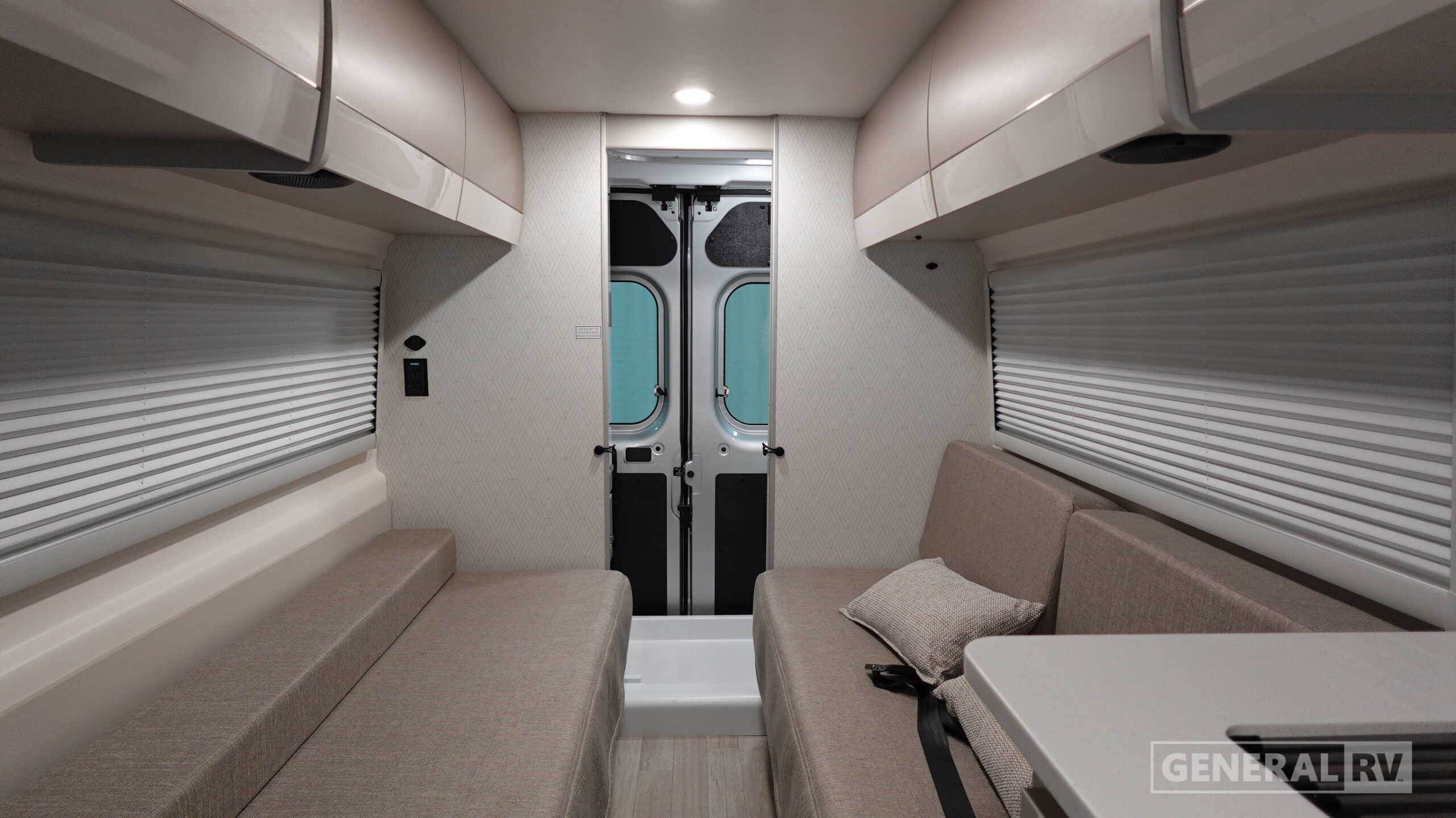 2027 Thor Motor Coach SEQUENCE 20L in north canton OH