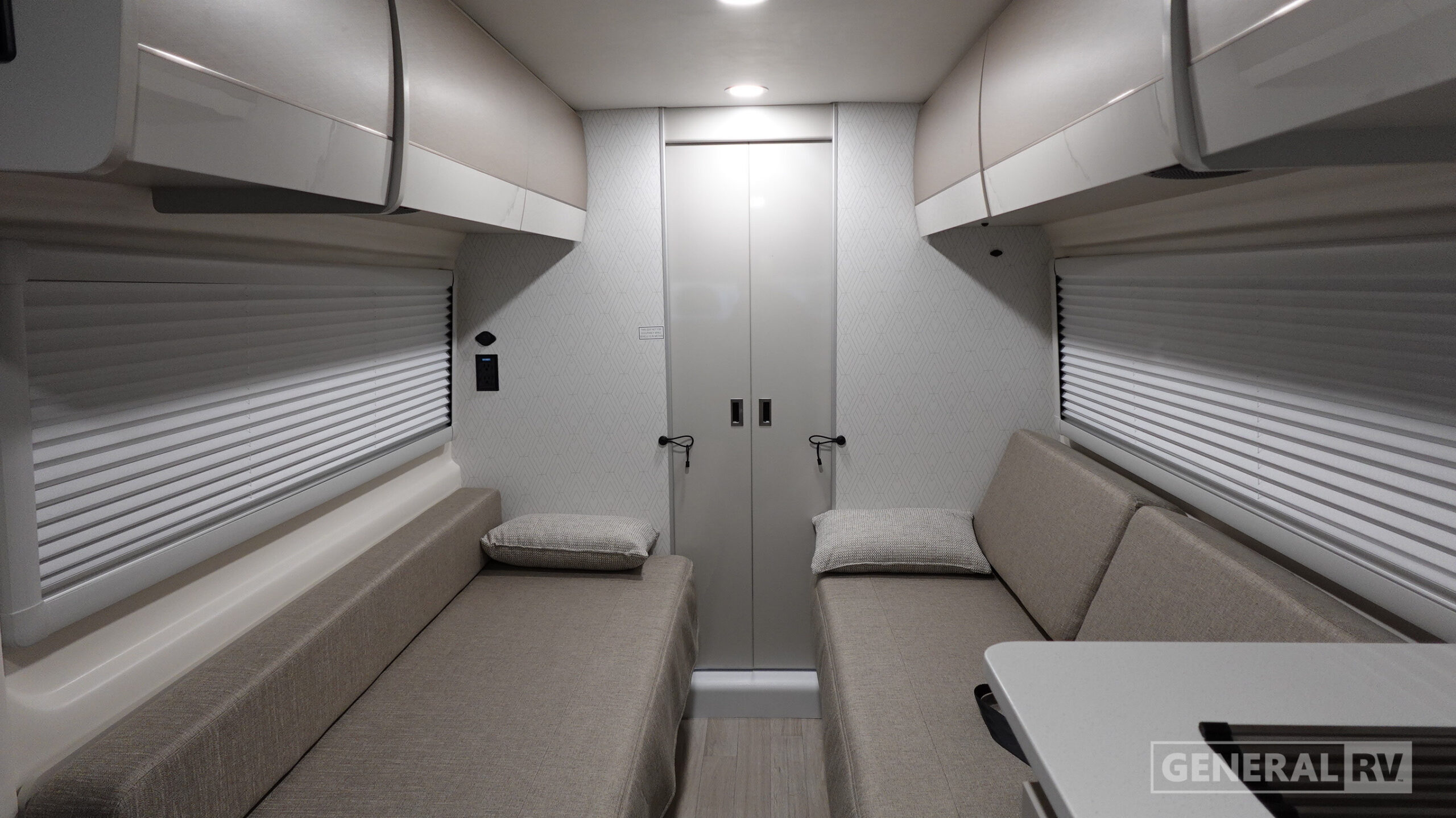 2027 Thor Motor Coach SEQUENCE 20L in dover FL
