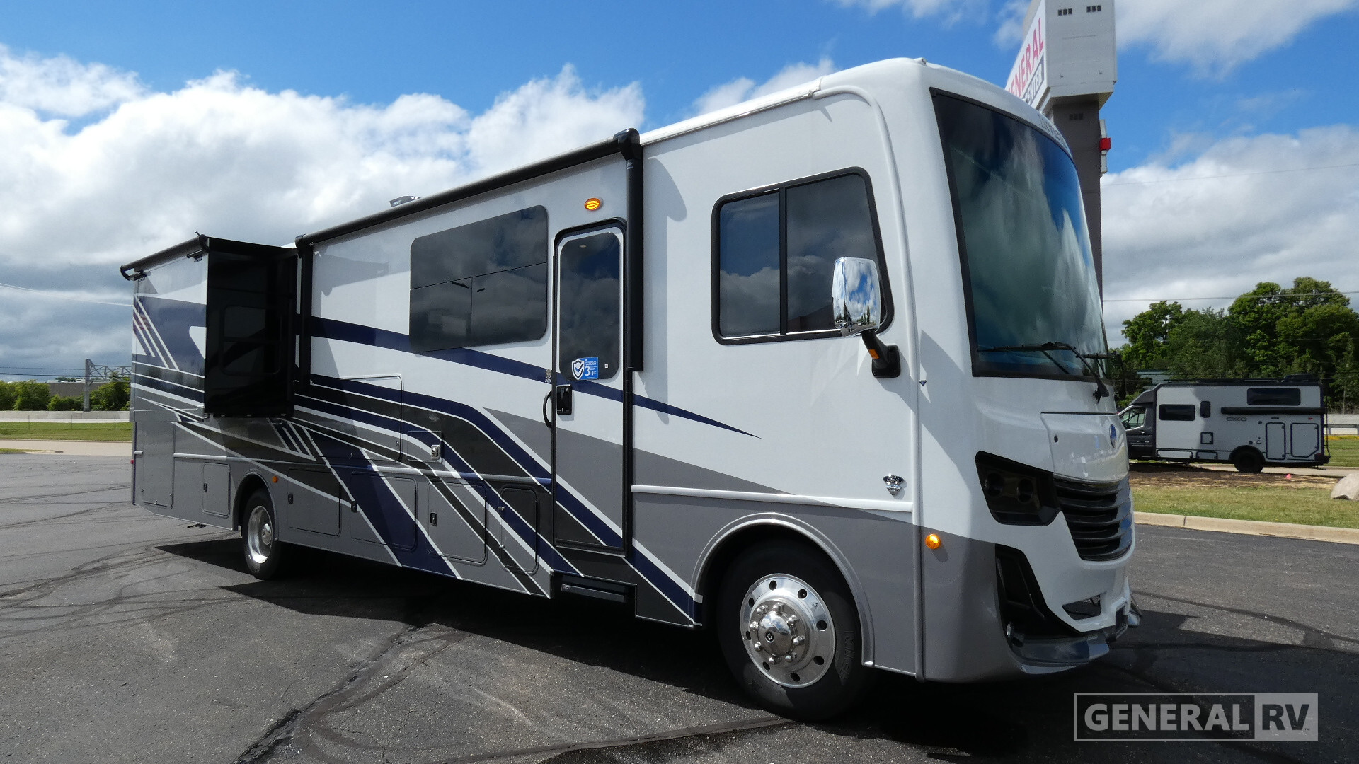 2026 Holiday Rambler INVICTA 36Y in birch run MI