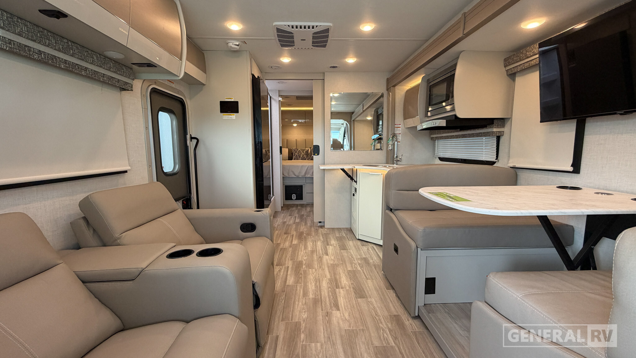 2026 Thor Motor Coach AXIS 28.1 in huntley IL