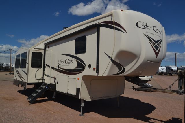 2018 Forest River Cedar Creek Silverback 33IK in pueblo west CO