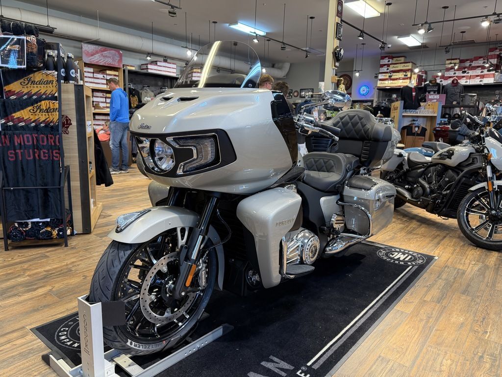 2026 Indian Motorcycle® Pursuit® Limited 112 w/PowerBand Audio Black Metallic LIMITED in Sturgis, SD