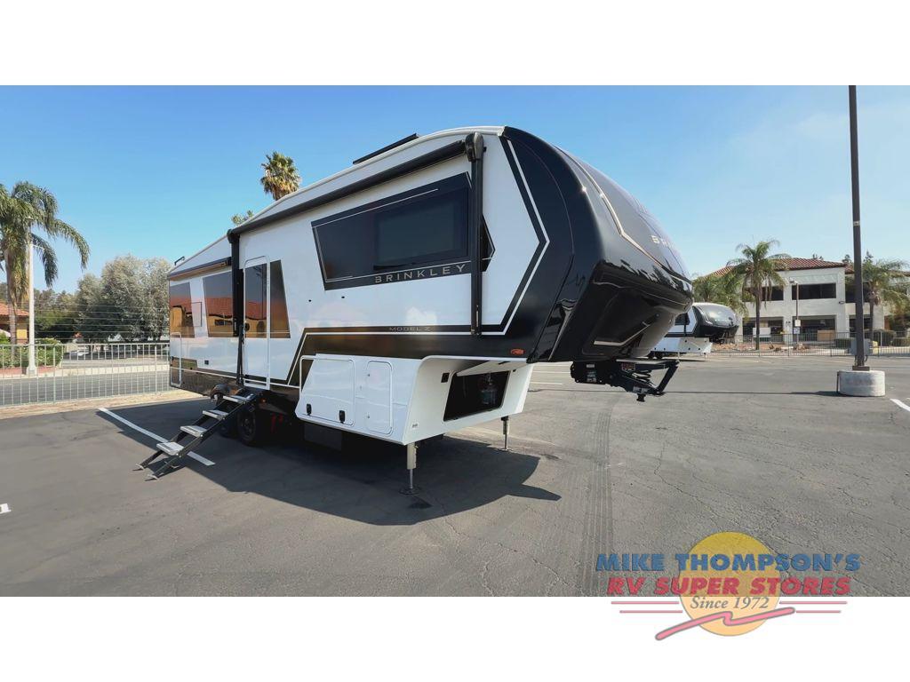2027 Brinkley Model Z 2680 in fountain valley CA