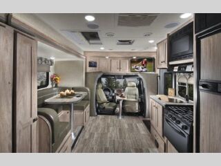 2018 FOREST RIVER SUNSEEKER 2400W