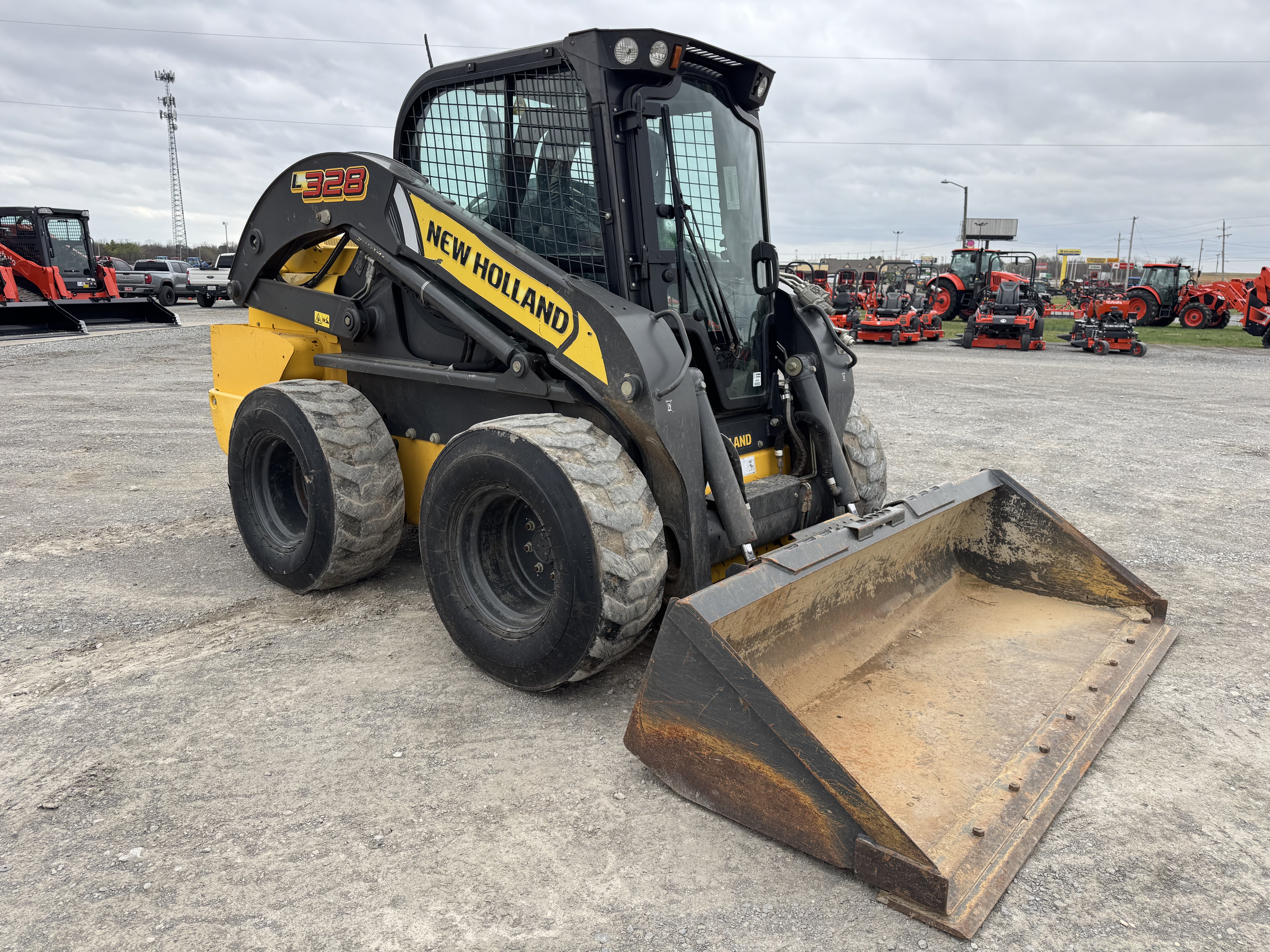 2022 NEW HOLLAND L328 in Pryor, OK