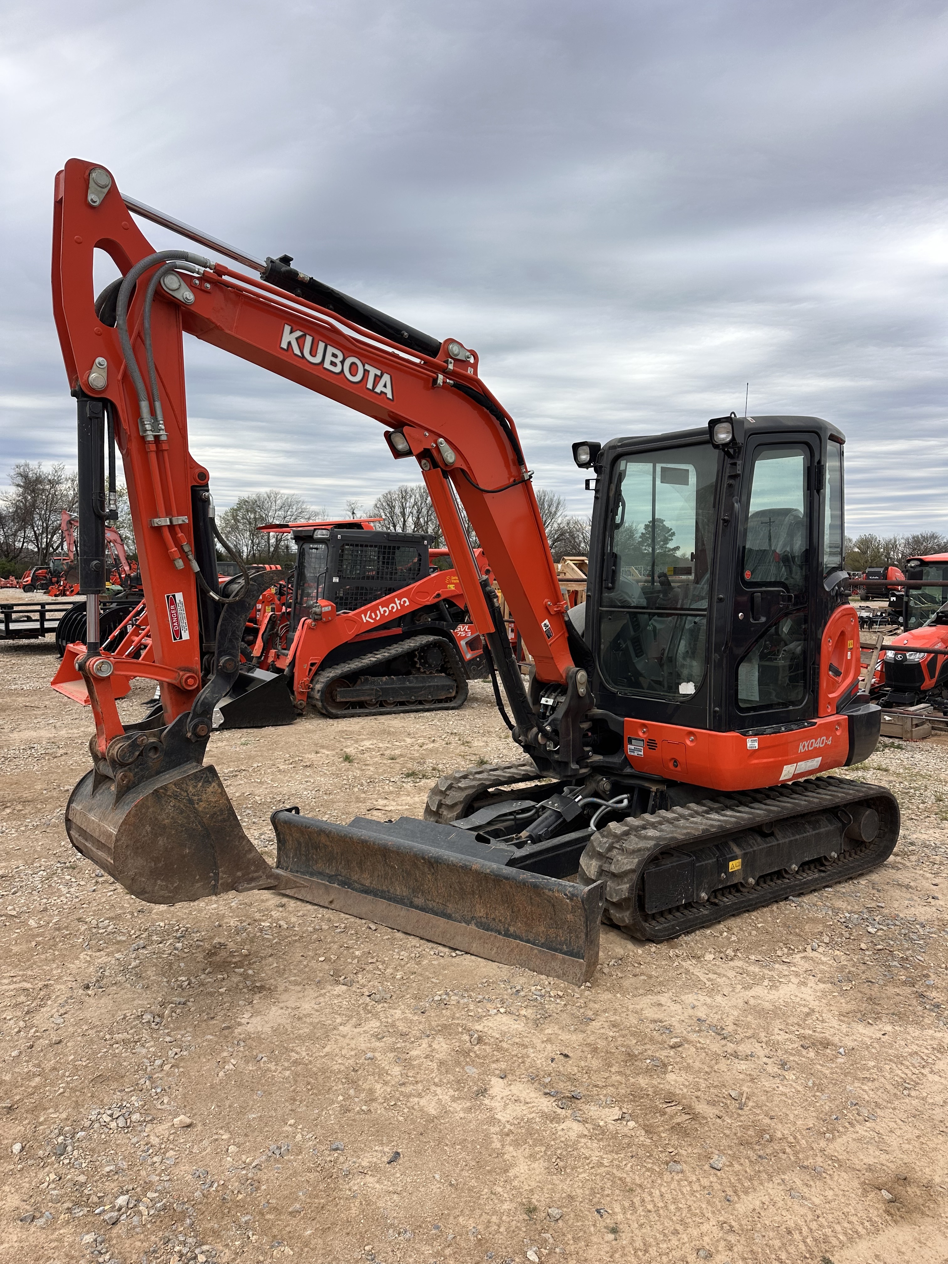 2016 KUBOTA KX040-4R3T in Harrison, AR