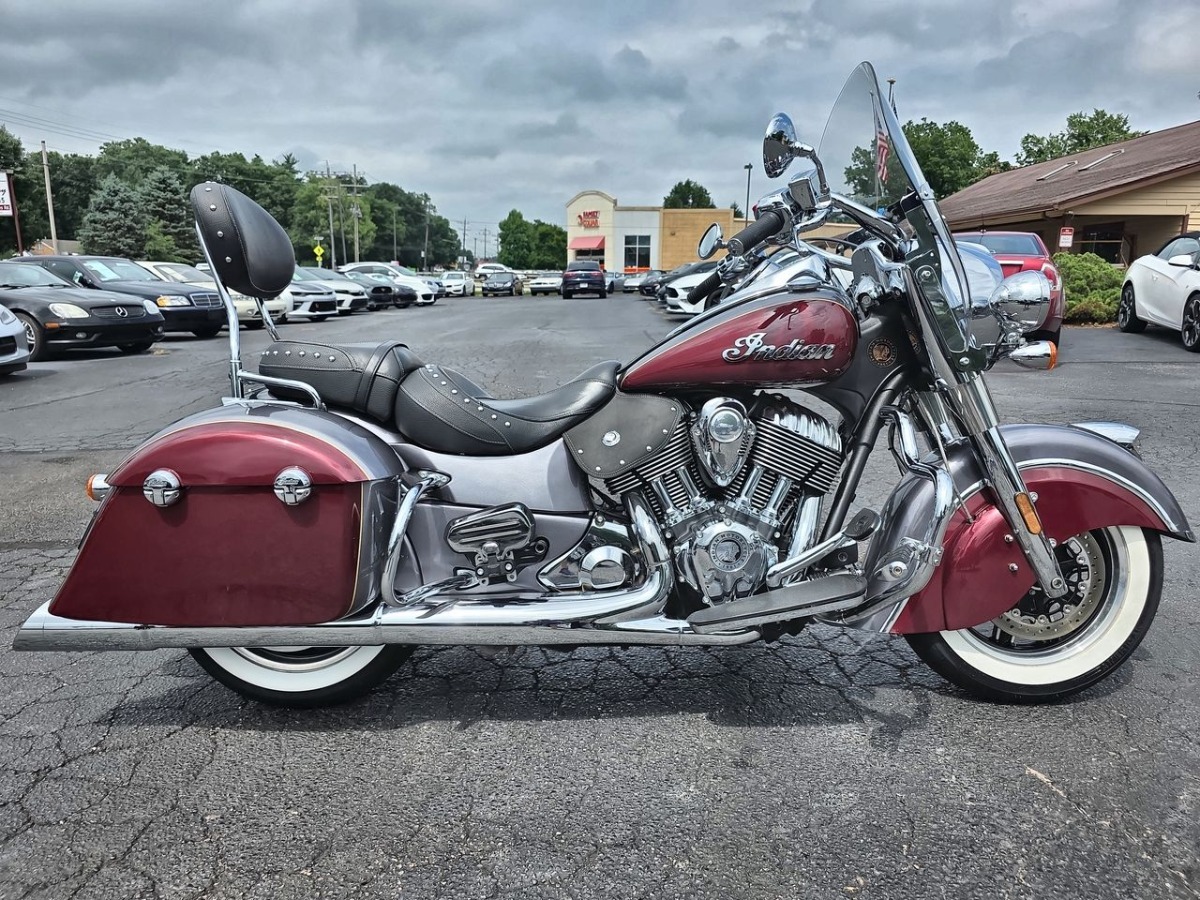 2017 Indian SPRINGFIELD ABS in Ross, OH