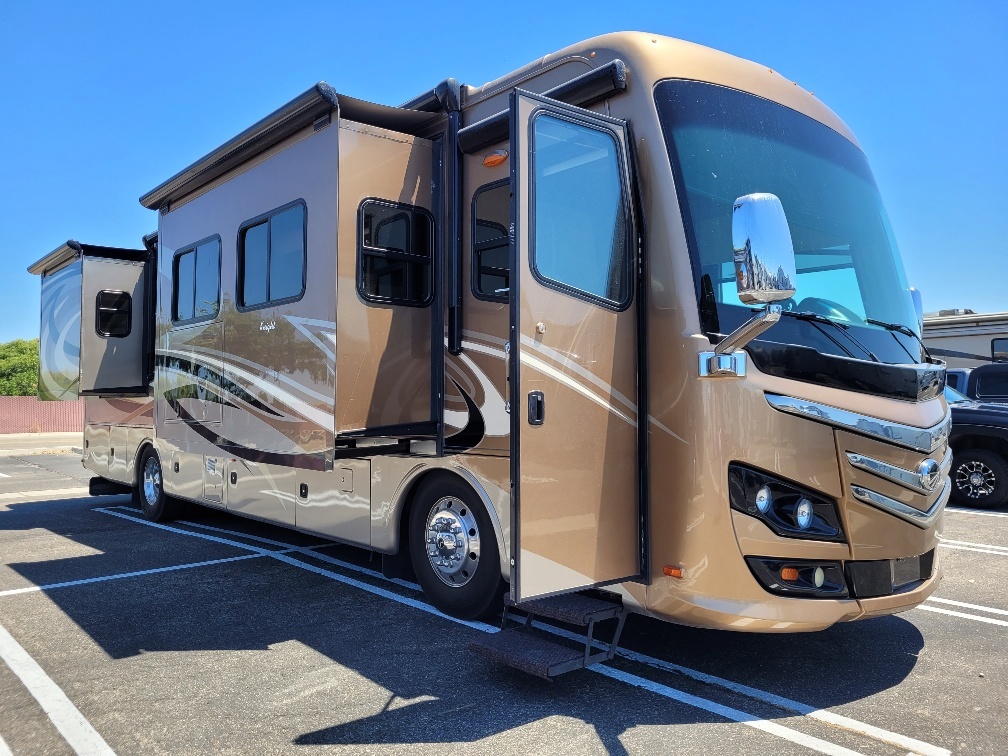 2013 Monaco Rv Knight 38PFT in fresno CA
