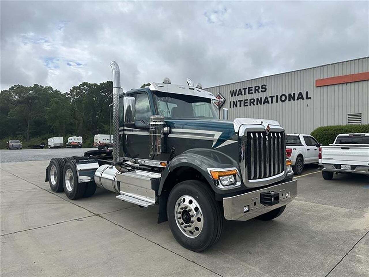 2027 INTERNATIONAL HX 520 in Columbus, MS