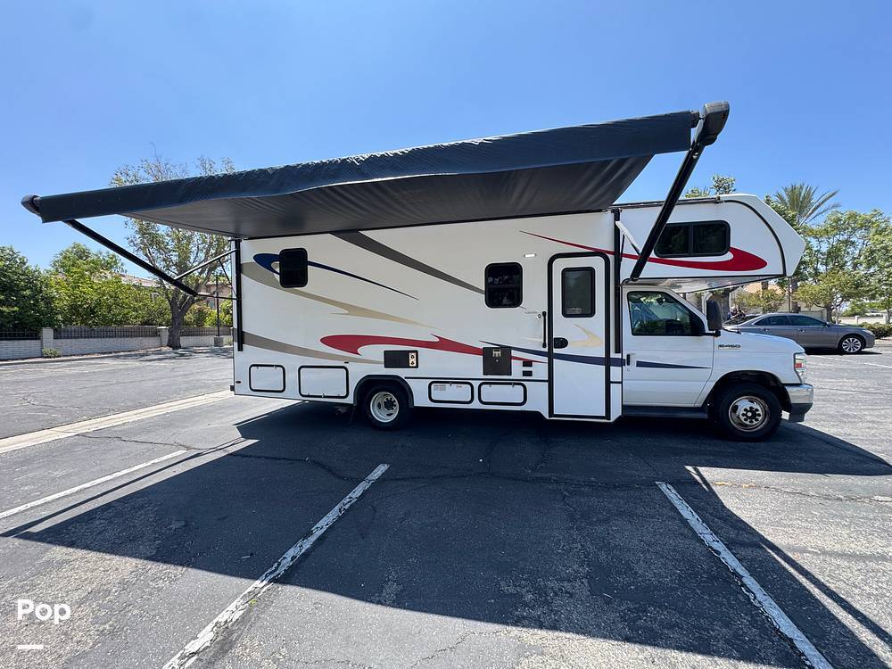 2022 Forest River Forester 2441DS in redlands CA