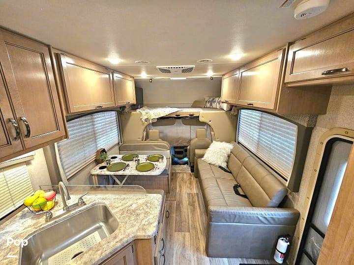 2021 Thor Motor Coach Four Winds 26B in san jose CA