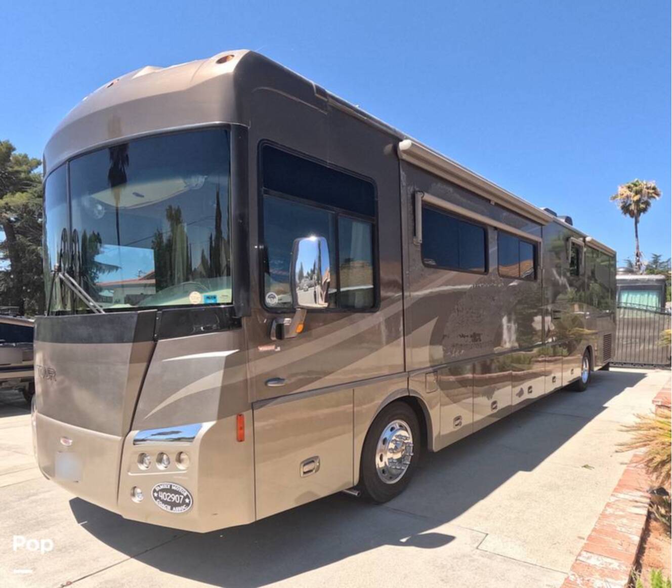 A photo of this 2006 Winnebago Tour 40KD