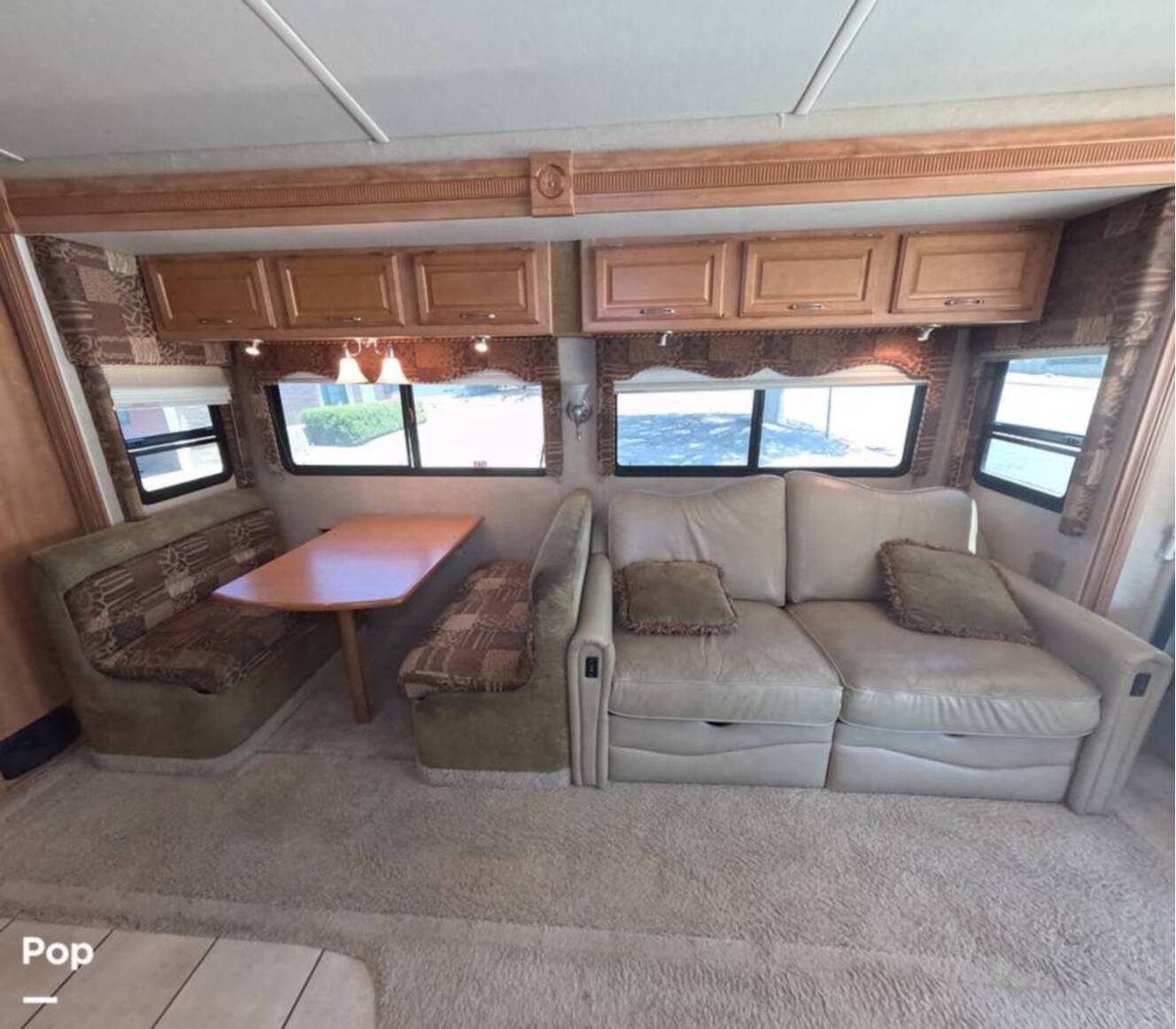 A photo of this 2006 Winnebago Tour 40KD