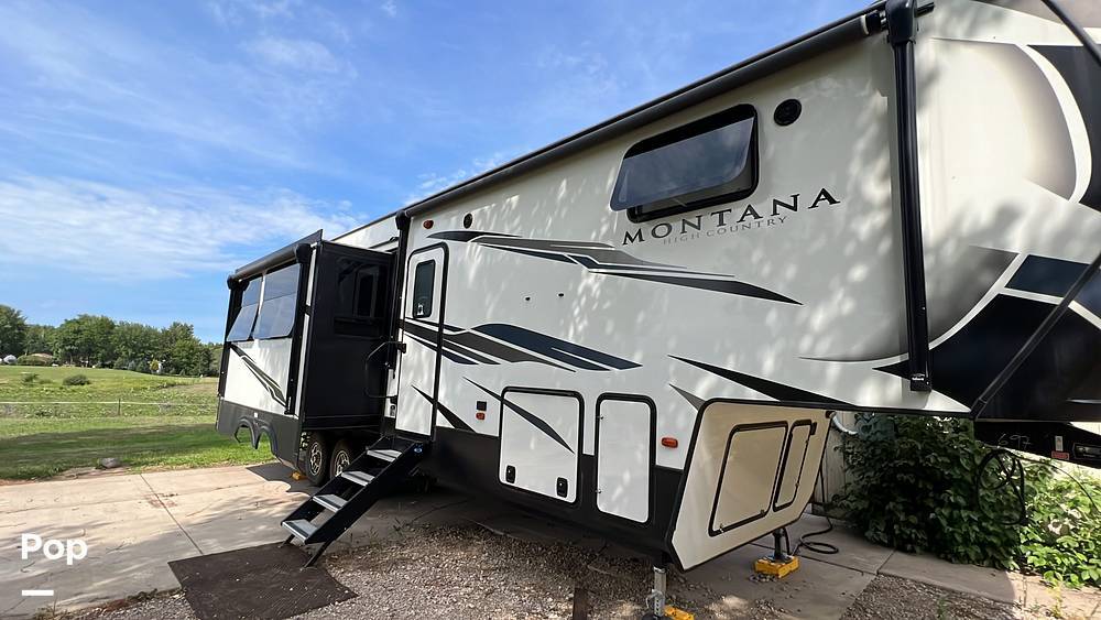 2021 Keystone Montana High Country 335BH in hinckley MN