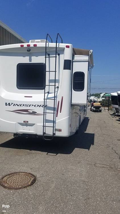 2013 Thor Motor Coach Windsport 32A in oxford ME