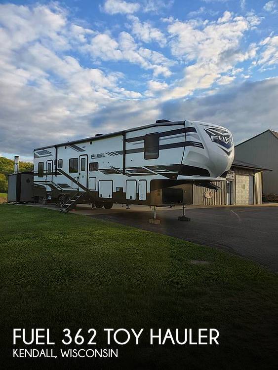 2020 Heartland Fuel 362 Toy Hauler in kendall WI