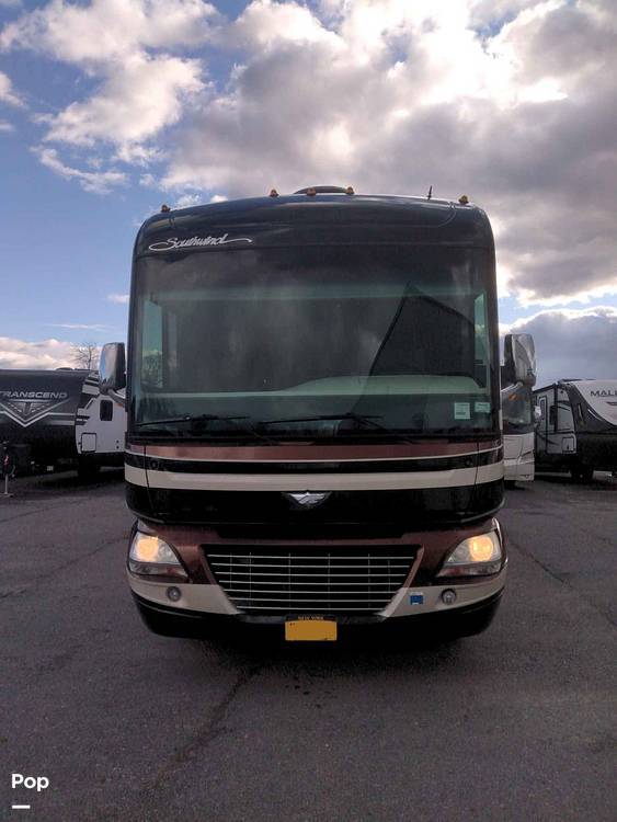 2011 Fleetwood Southwind 32VS in johnsonville NY