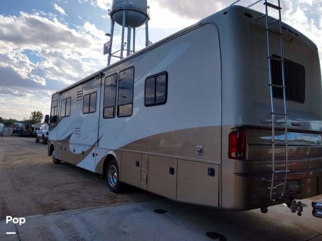 A photo of this 2011 Holiday Rambler Vacationer 36SBT