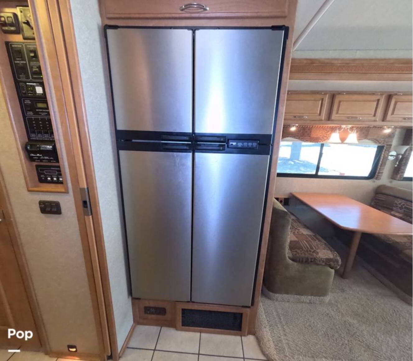 A photo of this 2006 Winnebago Tour 40KD