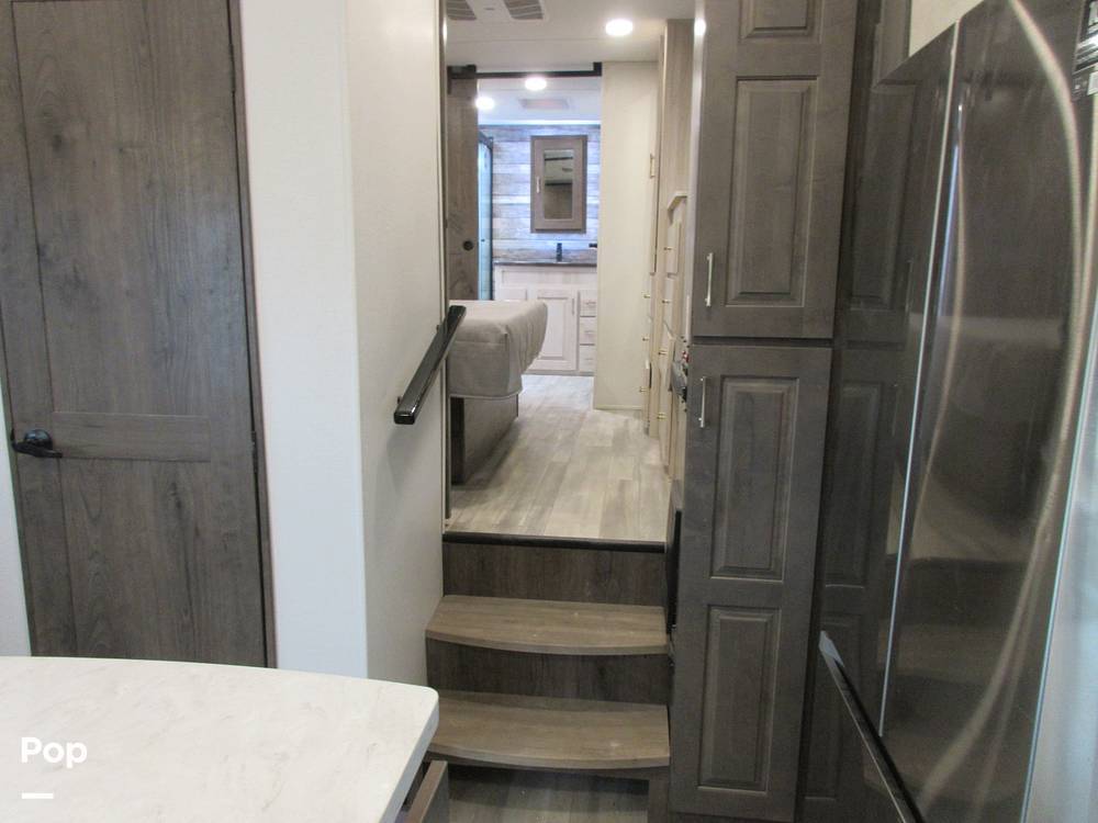2022 Alliance Rv Paradigm 385FL in waelder TX