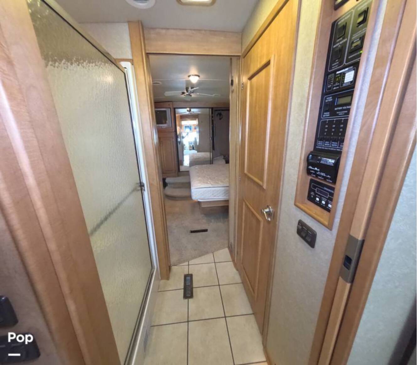 A photo of this 2006 Winnebago Tour 40KD