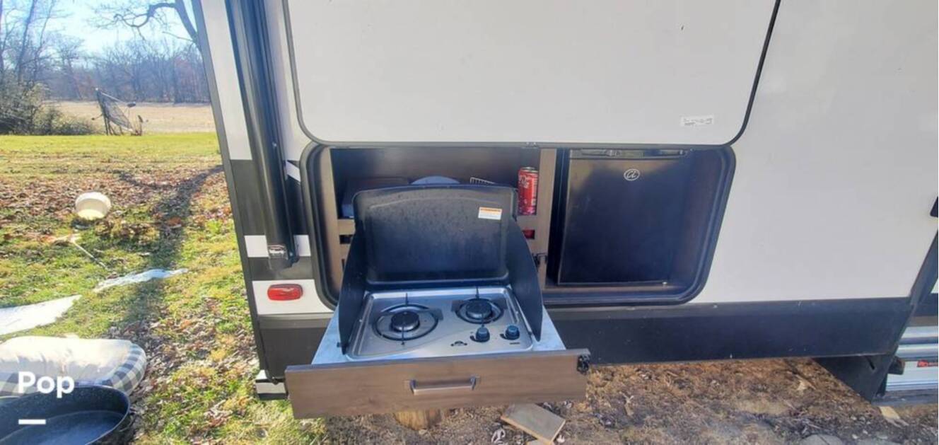 A photo of this 2022 Grand Design Transcend Xplor 321BH