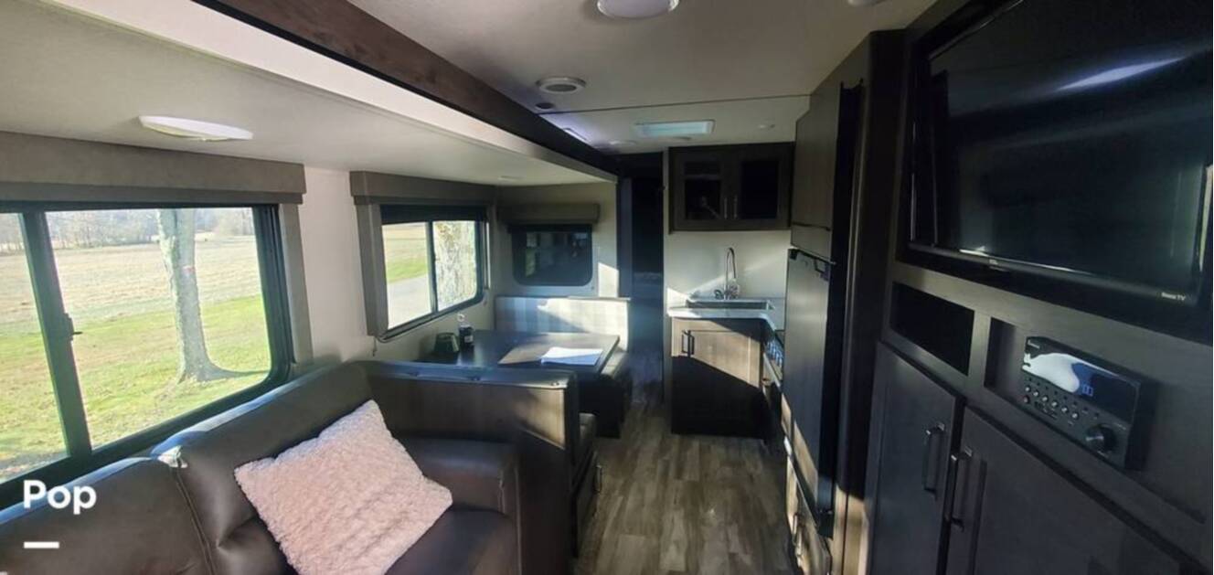 A photo of this 2022 Grand Design Transcend Xplor 321BH