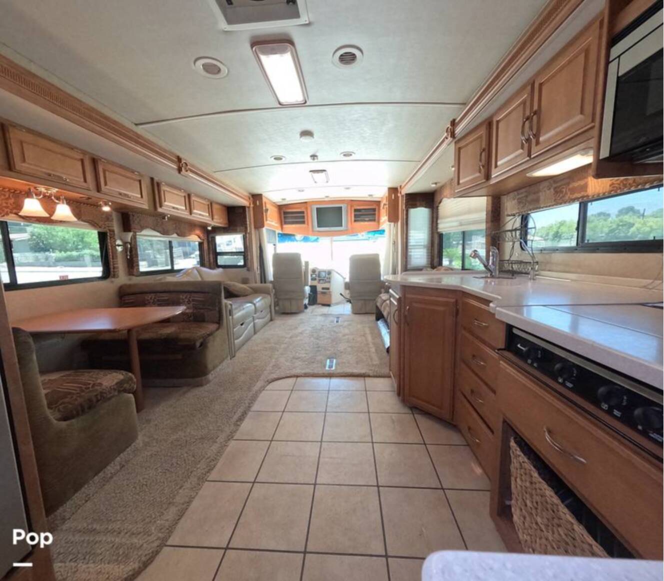 A photo of this 2006 Winnebago Tour 40KD
