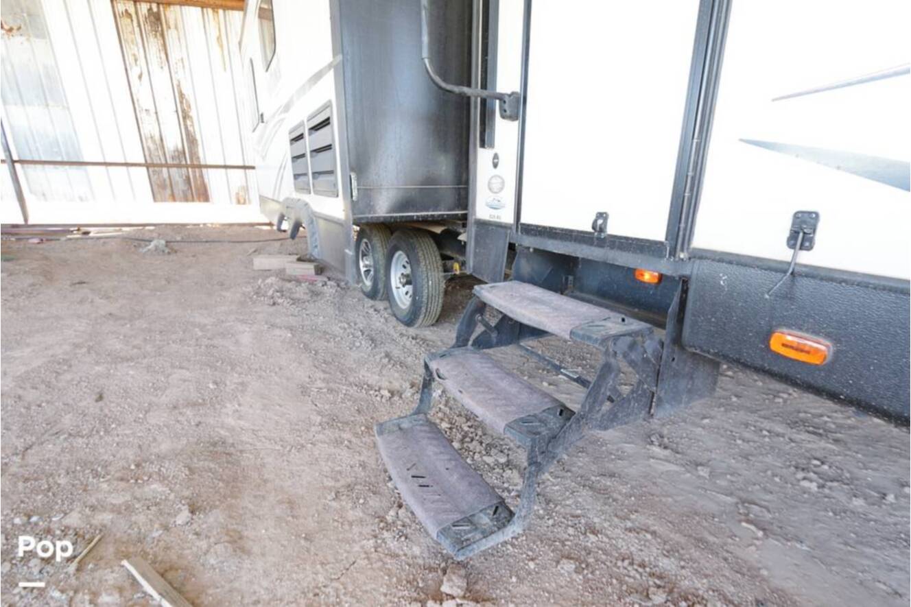 A photo of this 2015 Keystone Outback Super-Lite 326RL