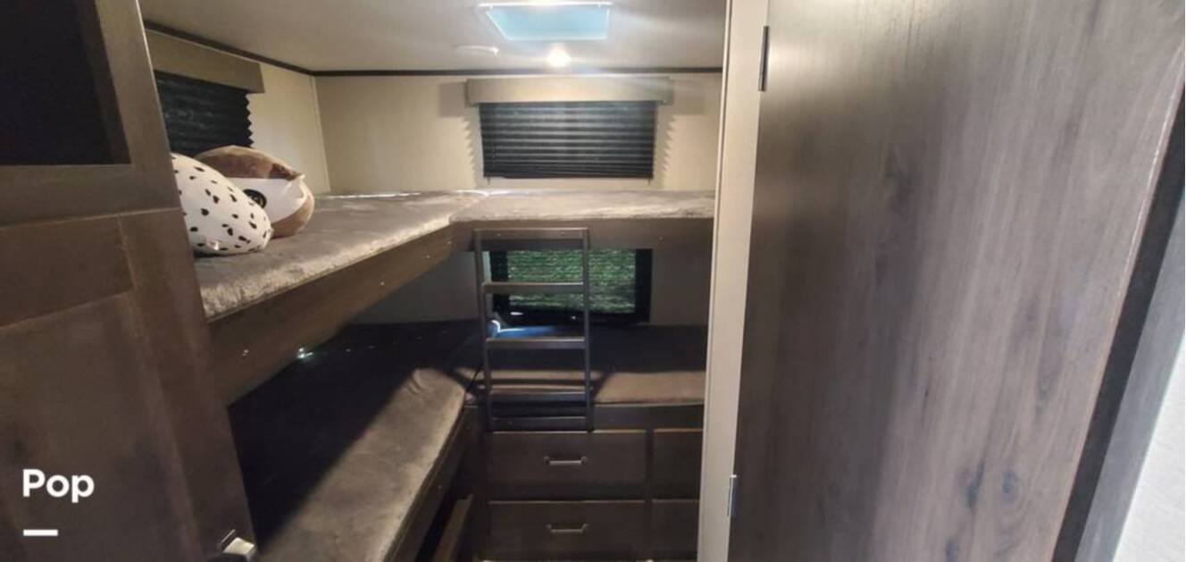 A photo of this 2022 Grand Design Transcend Xplor 321BH