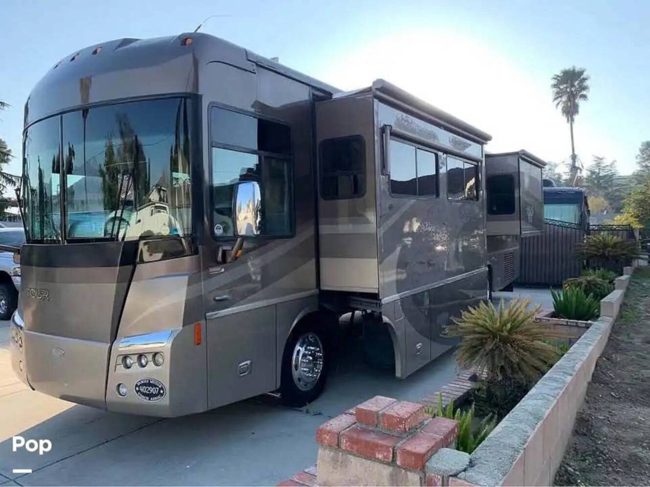 A photo of this 2006 Winnebago Tour 40KD