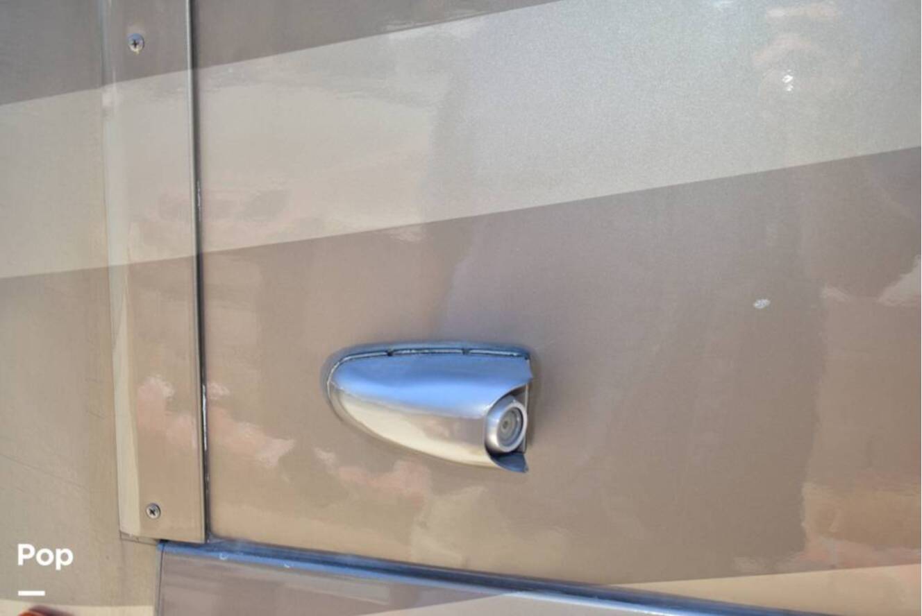 A photo of this 2006 Winnebago Tour 40KD