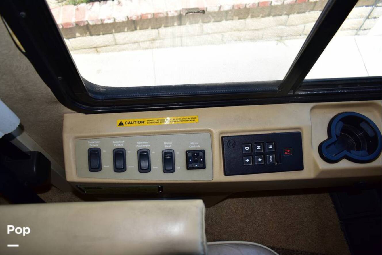 A photo of this 2006 Winnebago Tour 40KD