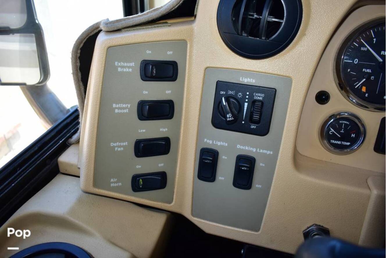 A photo of this 2006 Winnebago Tour 40KD