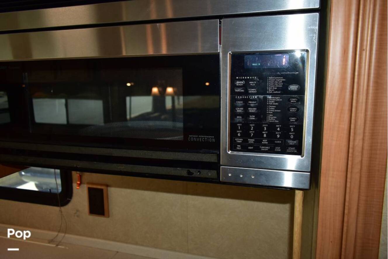 A photo of this 2006 Winnebago Tour 40KD