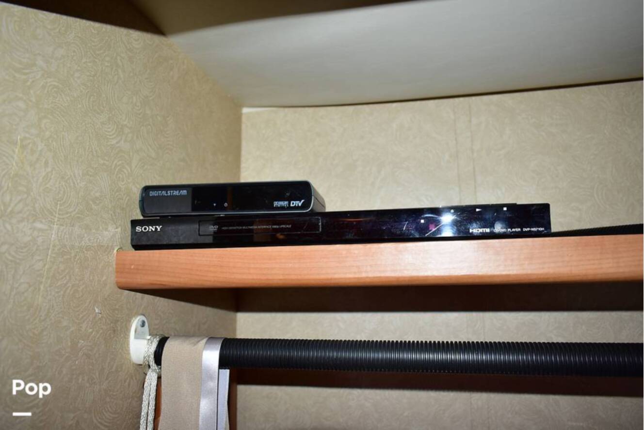A photo of this 2006 Winnebago Tour 40KD