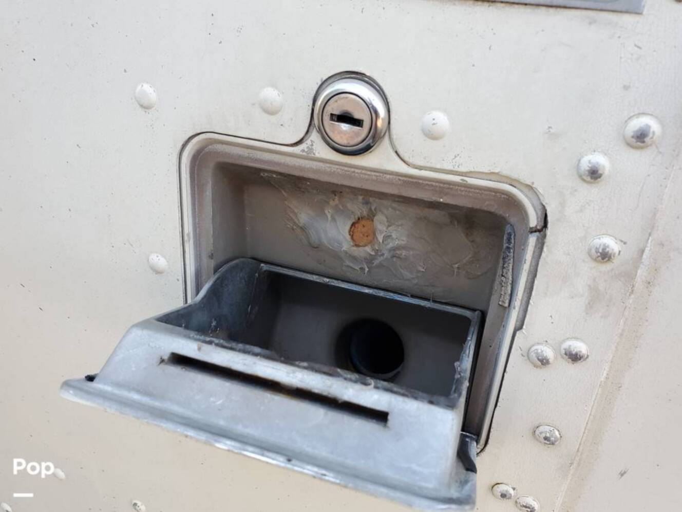 A photo of this 1976 Airstream Airstream Argosy 26 Twin