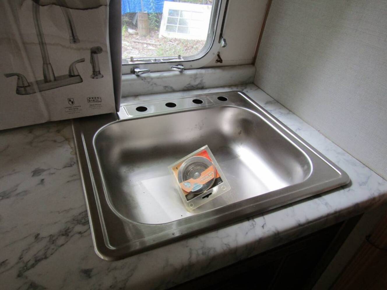 A photo of this 1976 Airstream Airstream Argosy 26 Twin