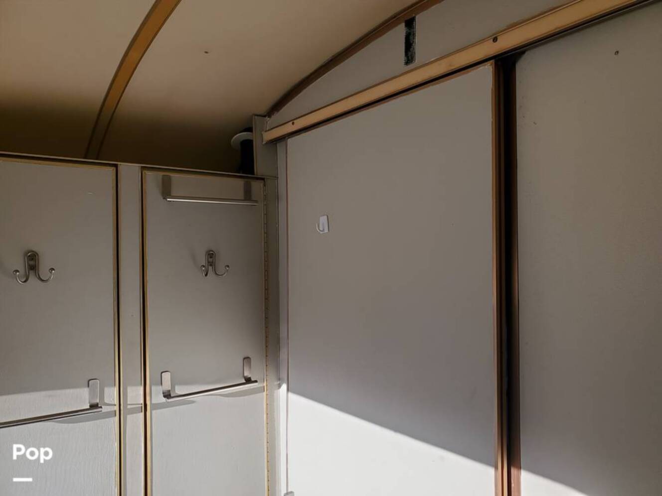 A photo of this 1976 Airstream Airstream Argosy 26 Twin