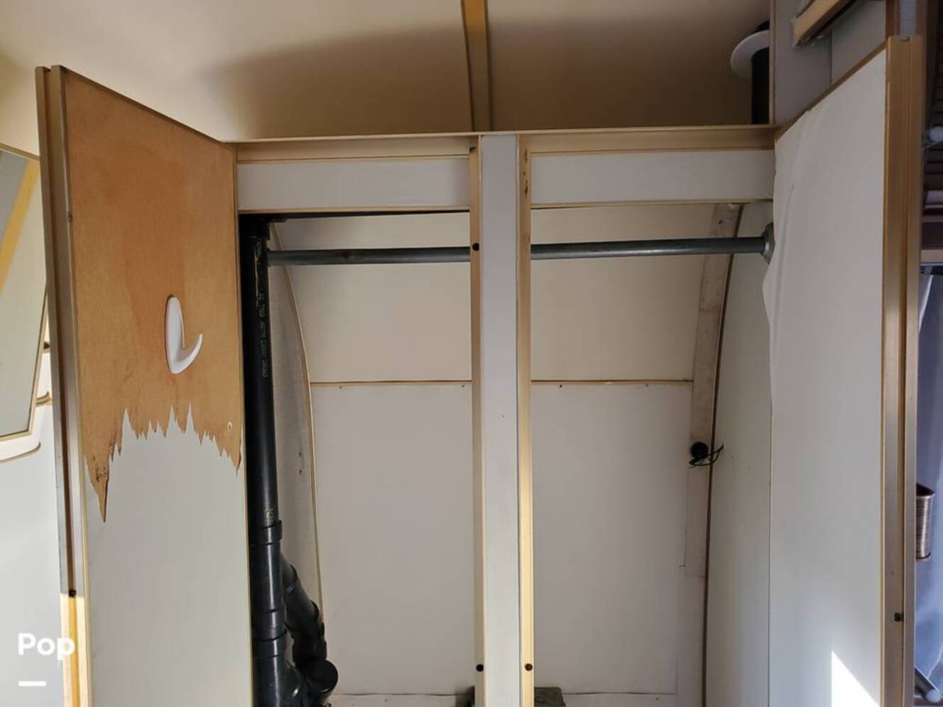 A photo of this 1976 Airstream Airstream Argosy 26 Twin
